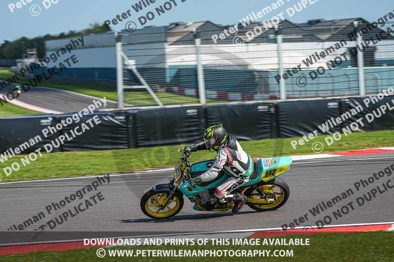 donington no limits trackday;donington park photographs;donington trackday photographs;no limits trackdays;peter wileman photography;trackday digital images;trackday photos